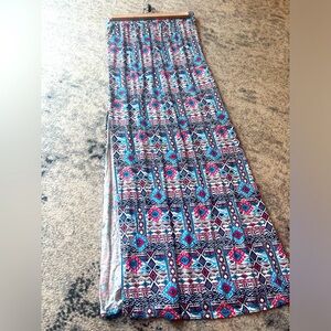 🌀 Rue21 Maxi Skirt